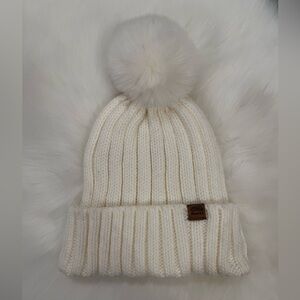Roots | Cream Knit Pom-Pom Beanie